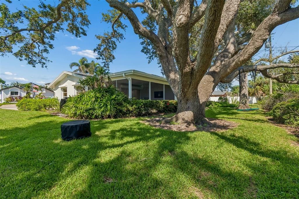For Rent: $4,000 (2 beds, 2 baths, 1310 Square Feet)