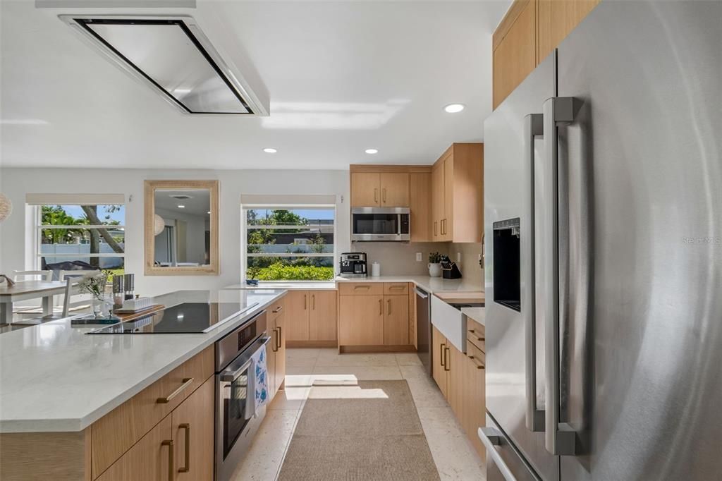 For Rent: $4,000 (2 beds, 2 baths, 1310 Square Feet)