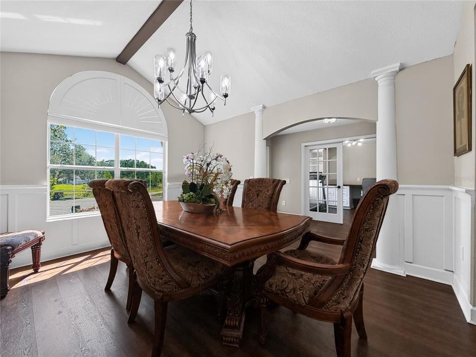 For Rent: $4,550 (5 beds, 3 baths, 3900 Square Feet)