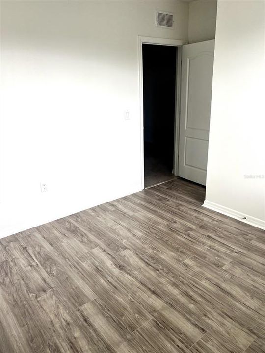 For Rent: $2,100 (4 beds, 2 baths, 1851 Square Feet)