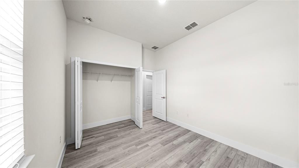 For Sale: $359,900 (4 beds, 2 baths, 1695 Square Feet)