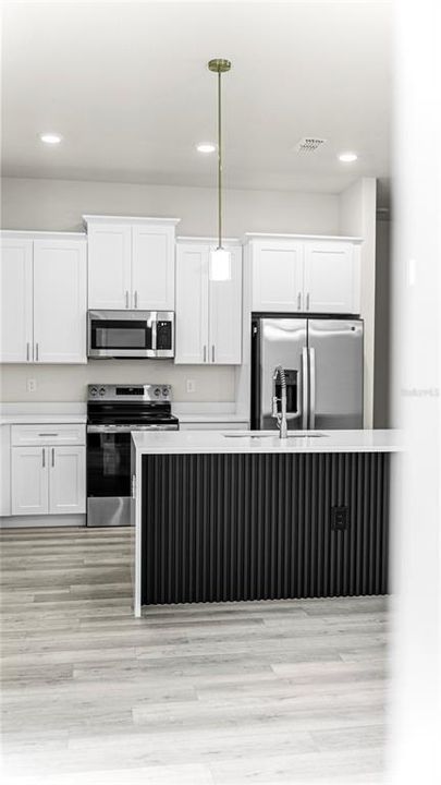 For Sale: $359,900 (4 beds, 2 baths, 1695 Square Feet)