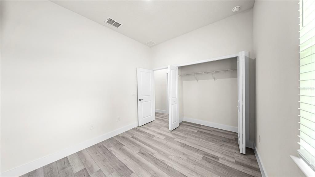 For Sale: $359,900 (4 beds, 2 baths, 1695 Square Feet)