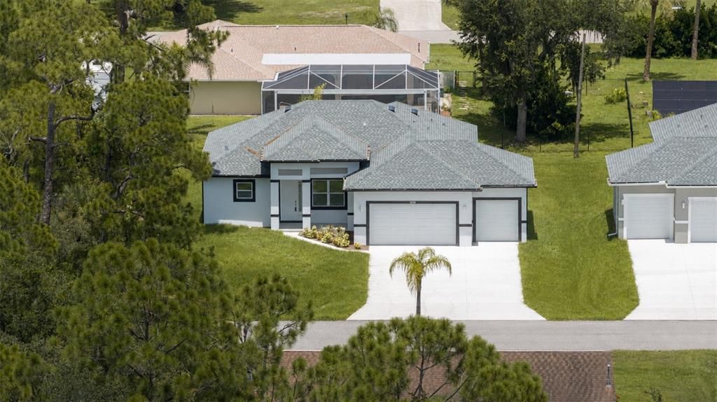 For Sale: $359,900 (4 beds, 2 baths, 1695 Square Feet)