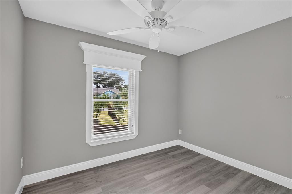 For Sale: $250,000 (3 beds, 1 baths, 1140 Square Feet)