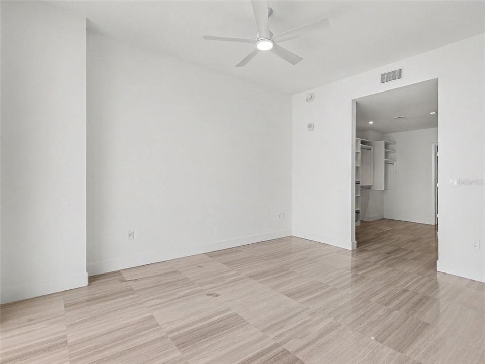 В аренду: $14,000 (3 спален, 2 ванн, 2404 Квадратных фут)