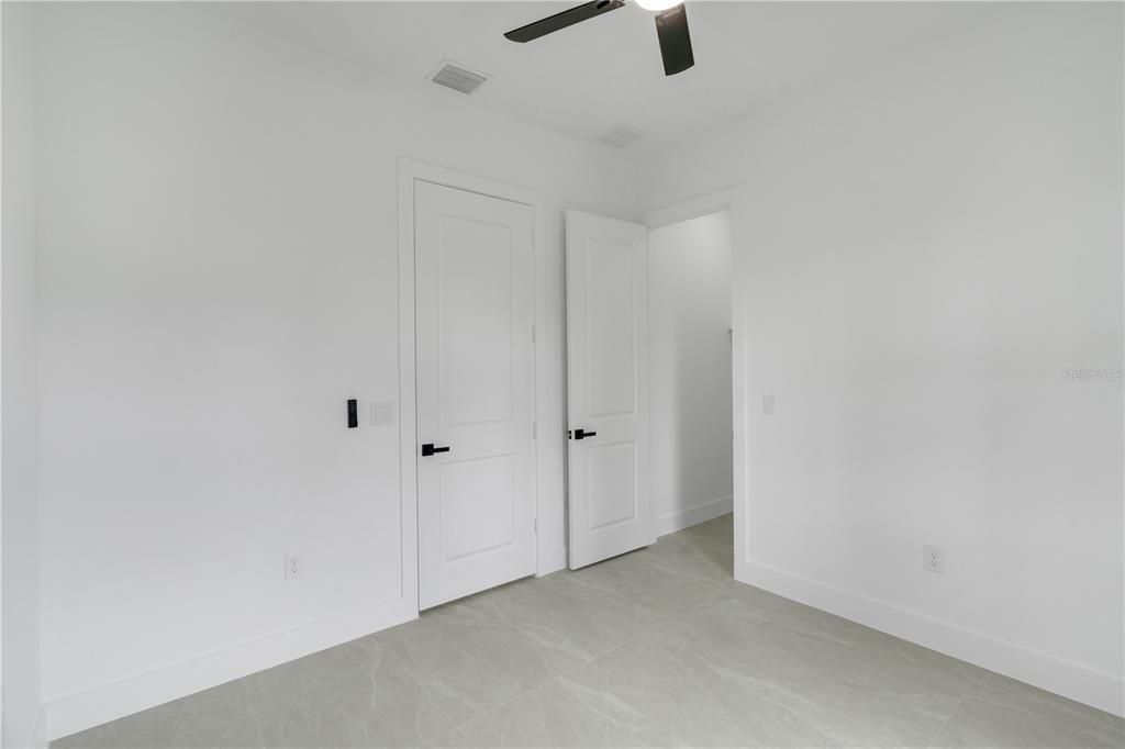 For Sale: $354,900 (4 beds, 2 baths, 1650 Square Feet)