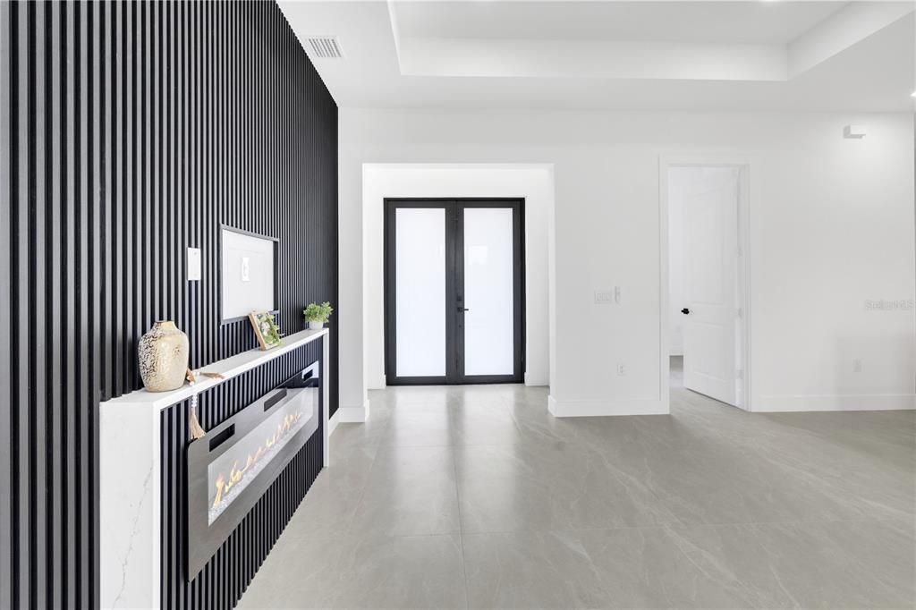 For Sale: $354,900 (4 beds, 2 baths, 1650 Square Feet)