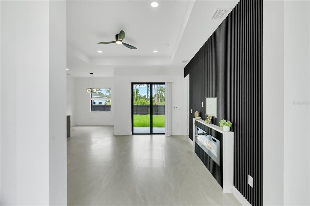 For Sale: $354,900 (4 beds, 2 baths, 1650 Square Feet)