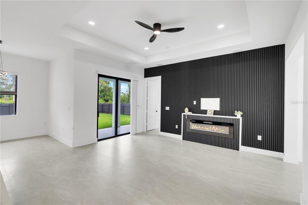 For Sale: $354,900 (4 beds, 2 baths, 1650 Square Feet)