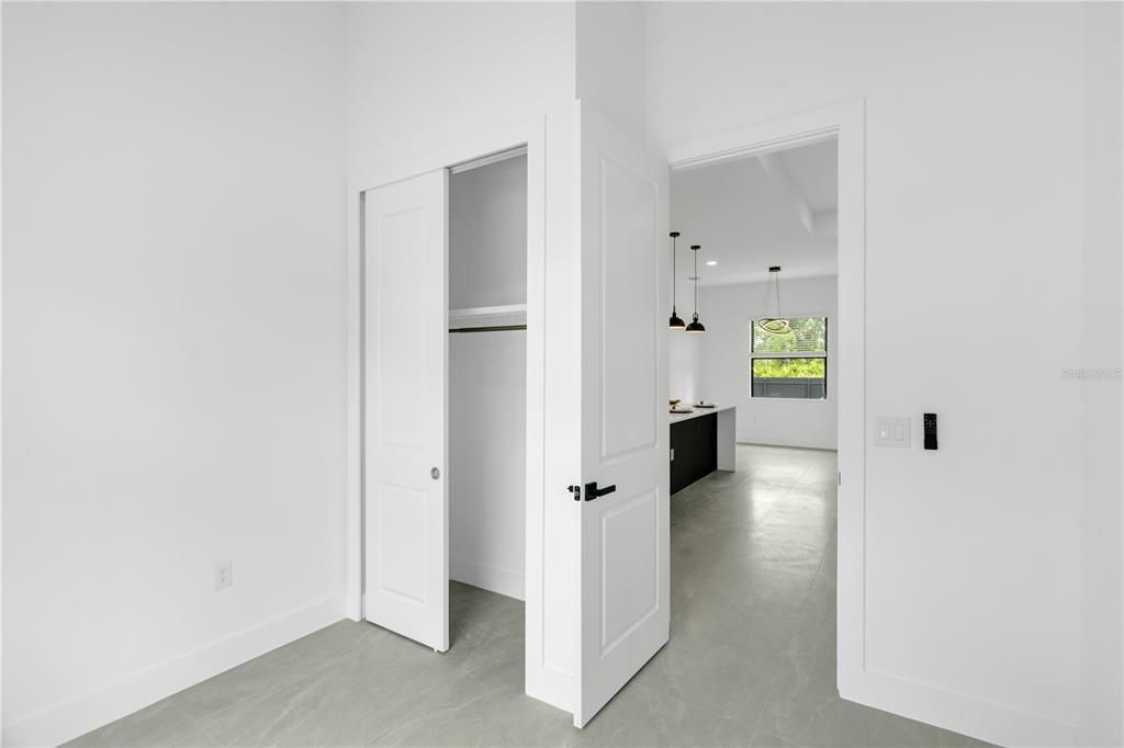 For Sale: $354,900 (4 beds, 2 baths, 1650 Square Feet)
