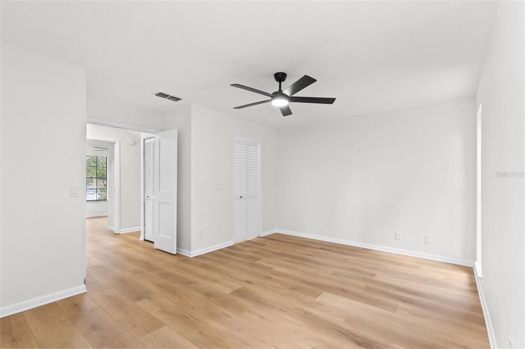 For Sale: $429,900 (4 beds, 3 baths, 1735 Square Feet)