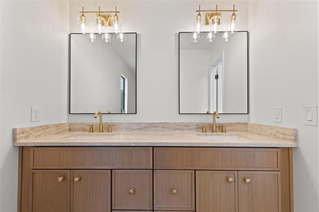 For Sale: $429,900 (4 beds, 3 baths, 1735 Square Feet)