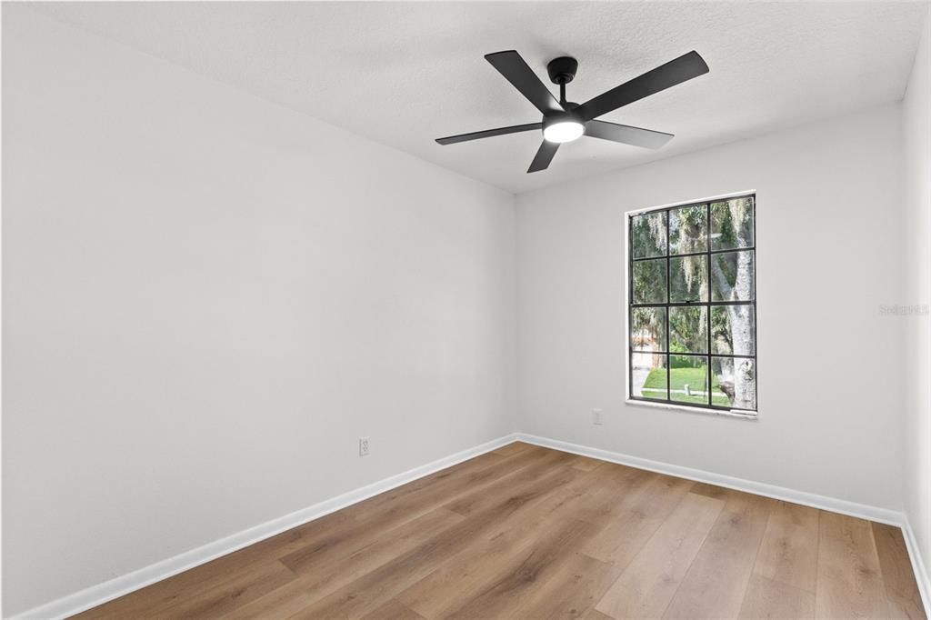 For Sale: $429,900 (4 beds, 3 baths, 1735 Square Feet)