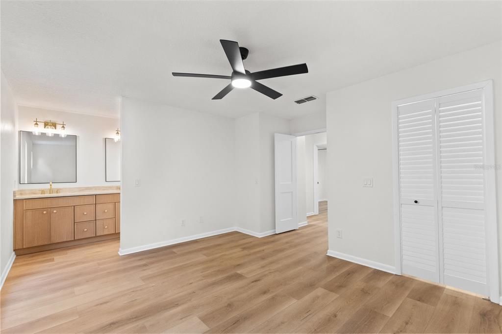 For Sale: $429,900 (4 beds, 3 baths, 1735 Square Feet)
