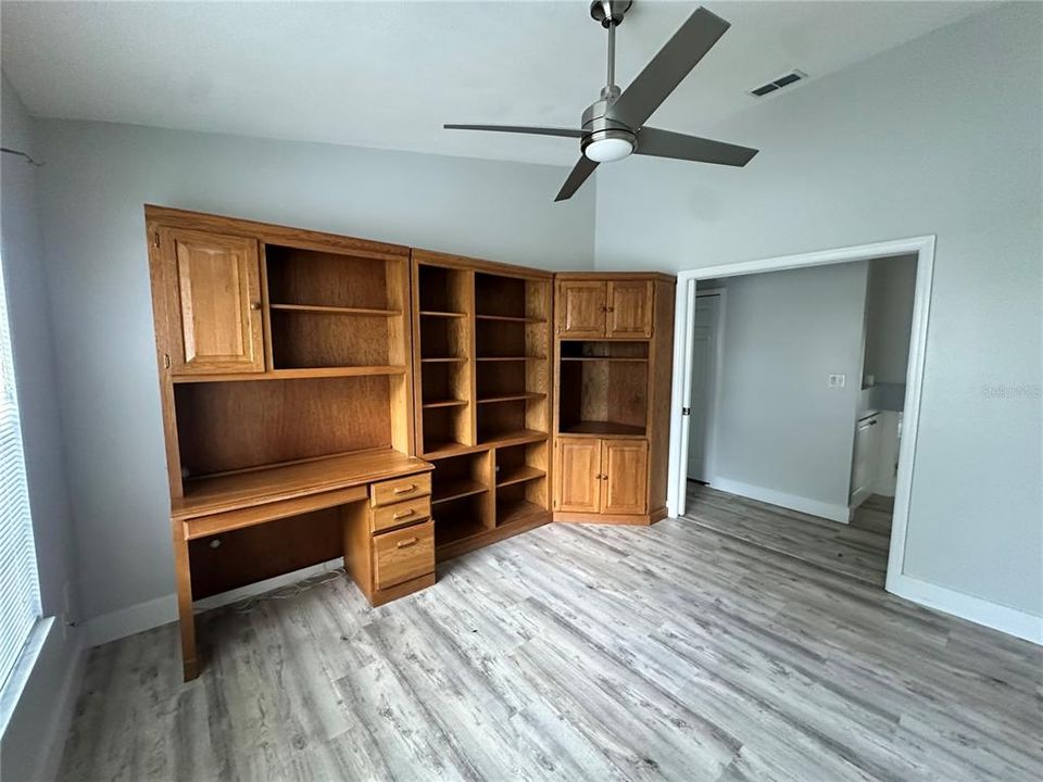 En Venta: $299,000 (2 camas, 2 baños, 2507 Pies cuadrados)