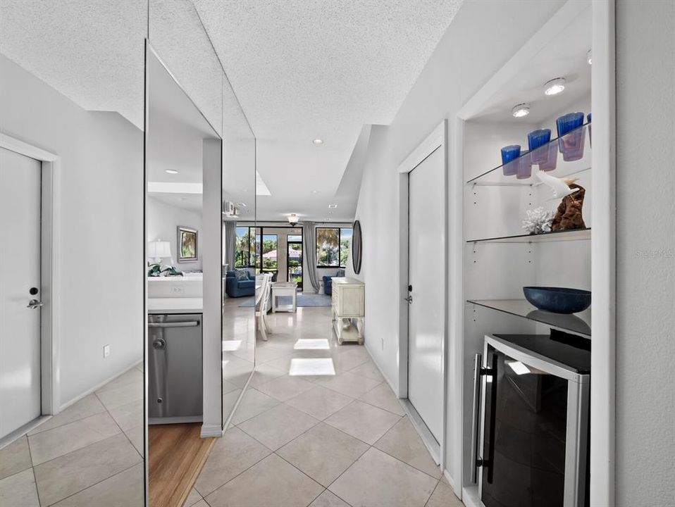 For Sale: $799,000 (2 beds, 2 baths, 1590 Square Feet)