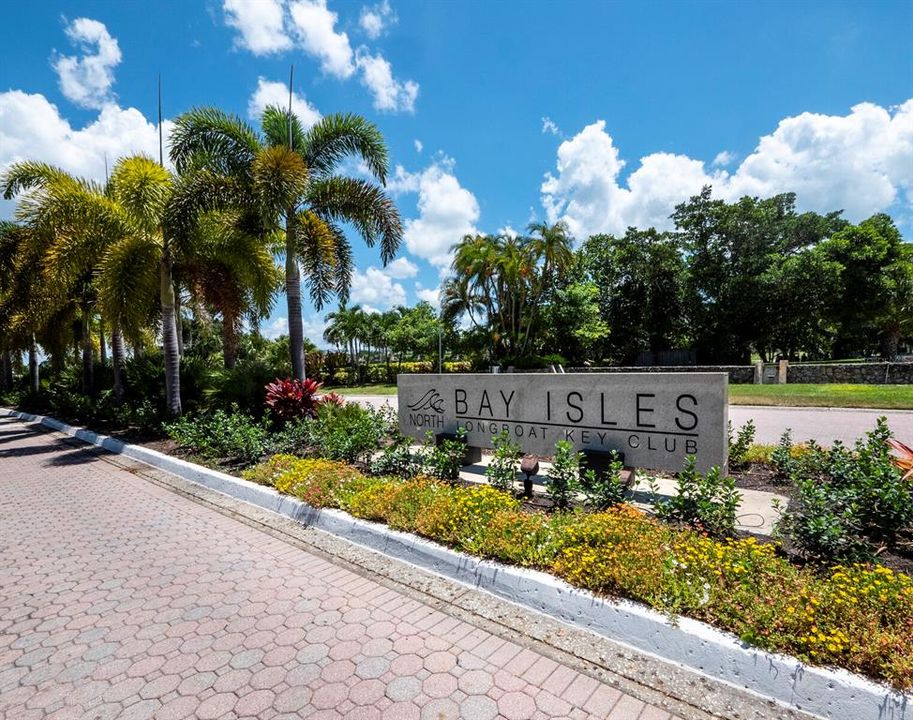 For Sale: $799,000 (2 beds, 2 baths, 1590 Square Feet)