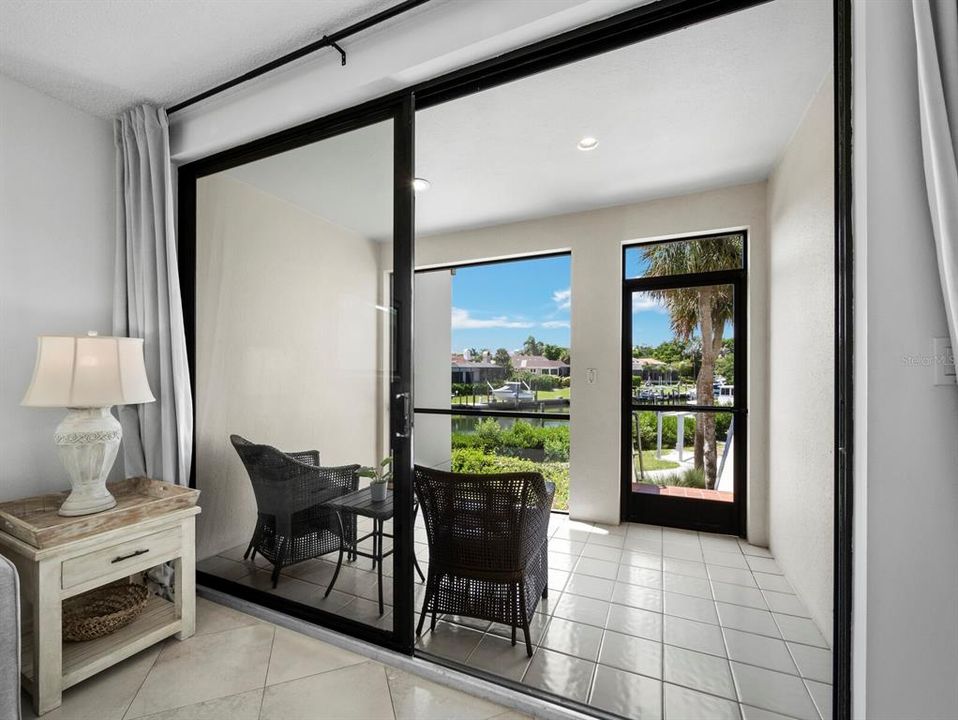For Sale: $799,000 (2 beds, 2 baths, 1590 Square Feet)