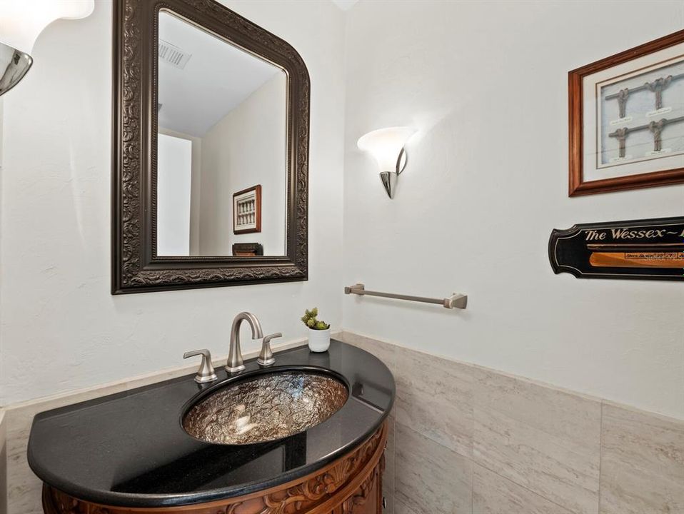 For Sale: $799,000 (2 beds, 2 baths, 1590 Square Feet)