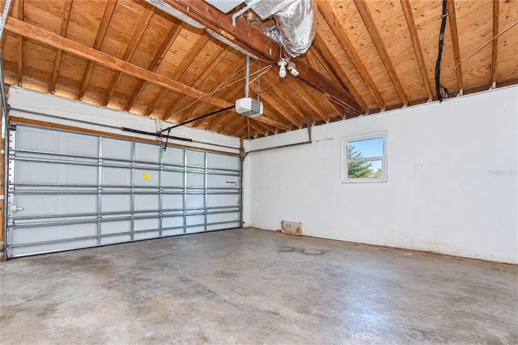 En Renta: $2,650 (3 camas, 2 baños, 1663 Pies cuadrados)