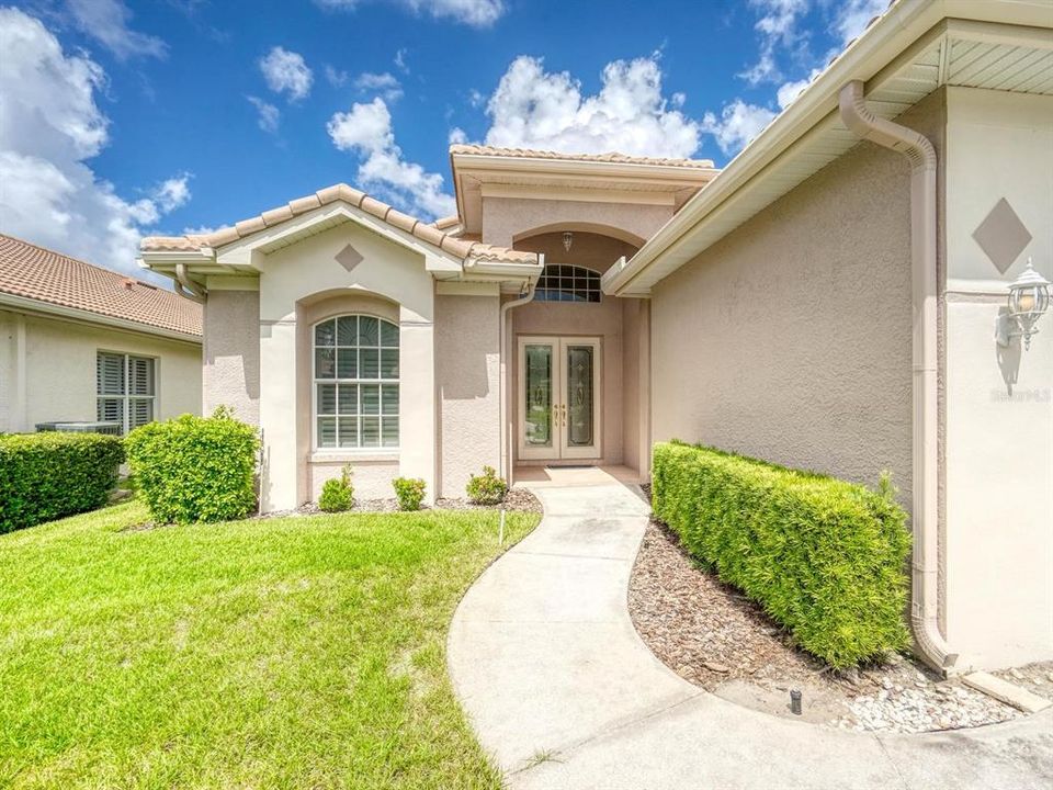 En Venta: $589,000 (2 camas, 2 baños, 2232 Pies cuadrados)