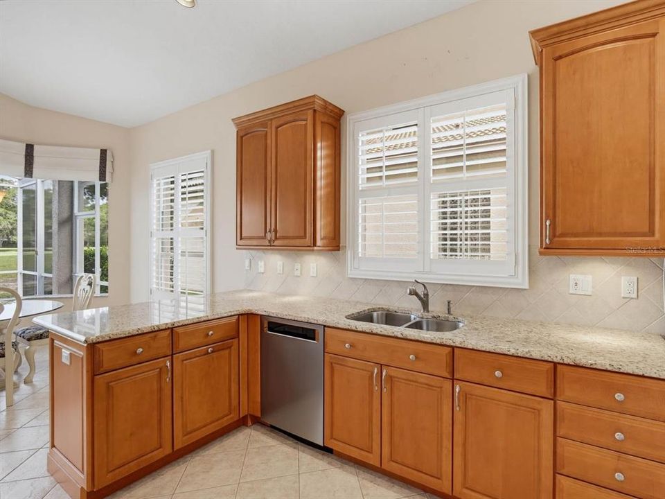 En Venta: $589,000 (2 camas, 2 baños, 2232 Pies cuadrados)