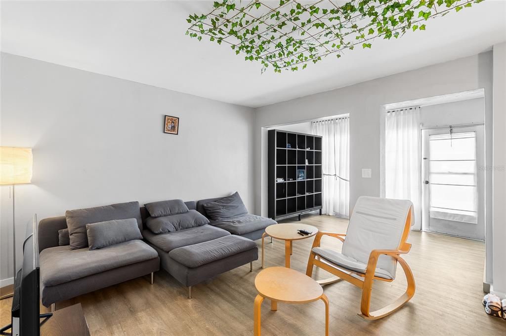 En Venta: $90,000 (1 camas, 1 baños, 705 Pies cuadrados)