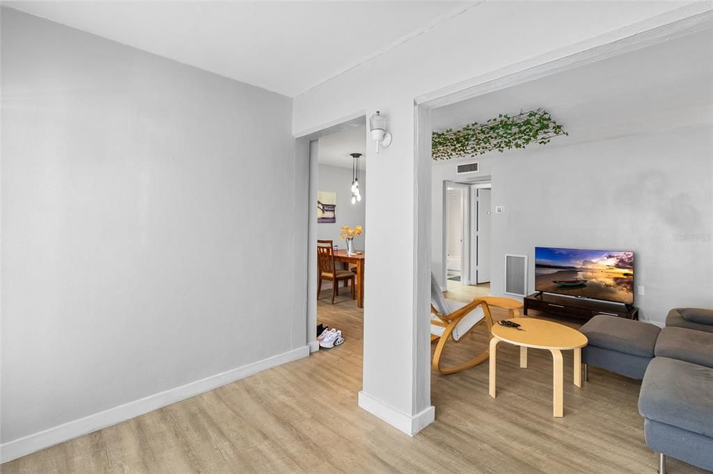 En Venta: $90,000 (1 camas, 1 baños, 705 Pies cuadrados)
