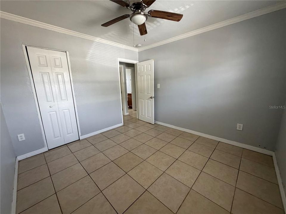 For Rent: $1,350 (2 beds, 1 baths, 800 Square Feet)
