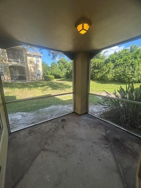 For Rent: $2,000 (2 beds, 2 baths, 1274 Square Feet)