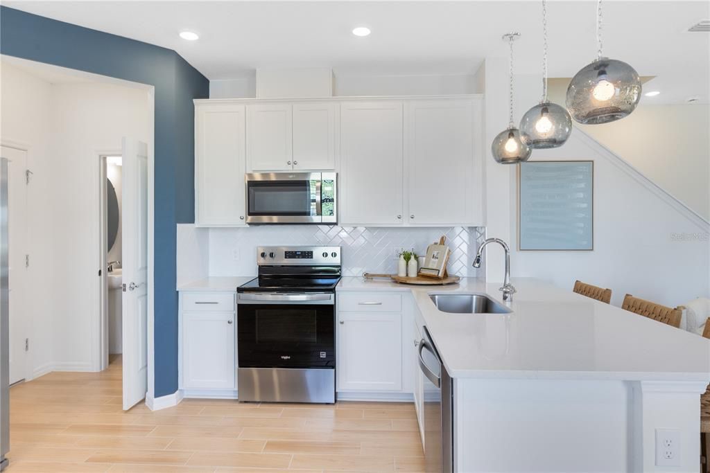 For Sale: $331,090 (3 beds, 2 baths, 1782 Square Feet)