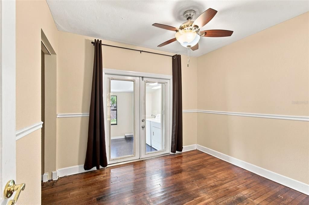 For Sale: $550,000 (3 beds, 2 baths, 1527 Square Feet)