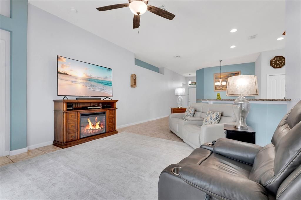 For Sale: $369,000 (4 beds, 2 baths, 1625 Square Feet)