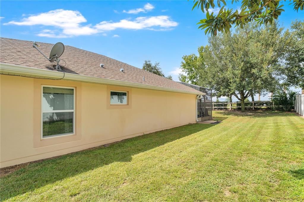 For Sale: $369,000 (4 beds, 2 baths, 1625 Square Feet)
