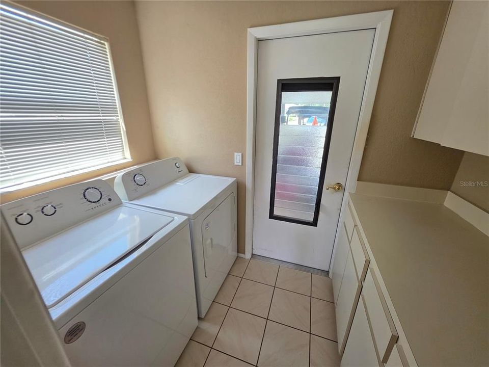 For Sale: $249,900 (2 beds, 2 baths, 1781 Square Feet)