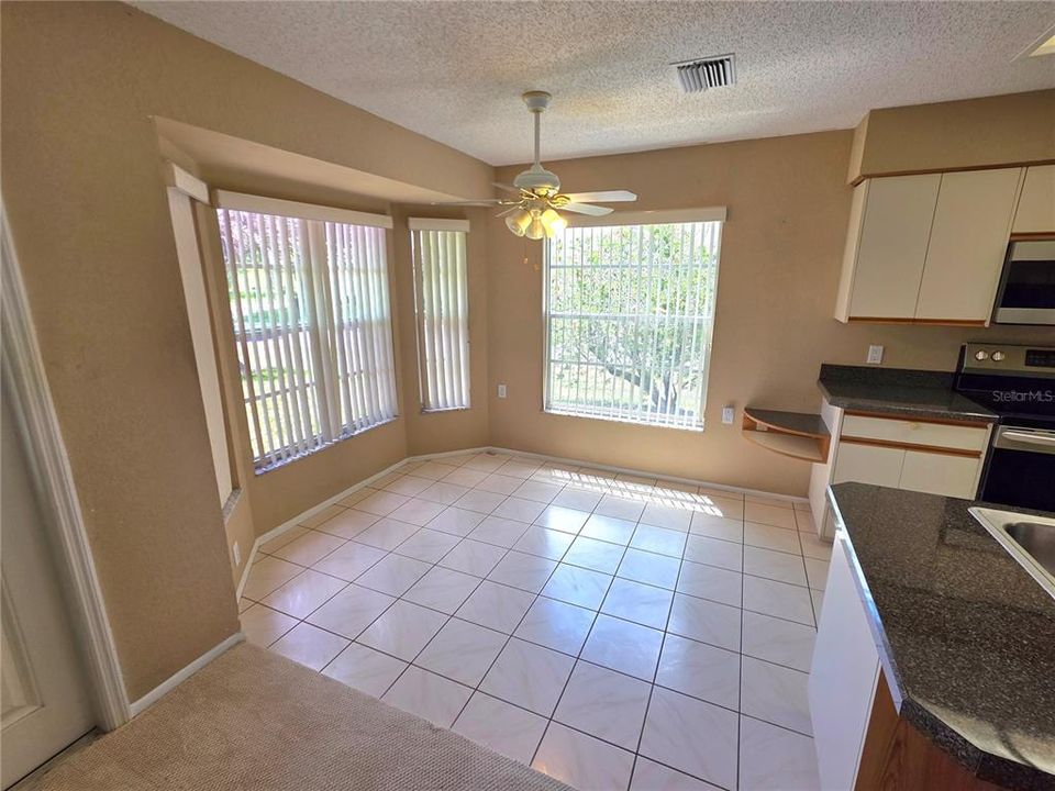 For Sale: $249,900 (2 beds, 2 baths, 1781 Square Feet)