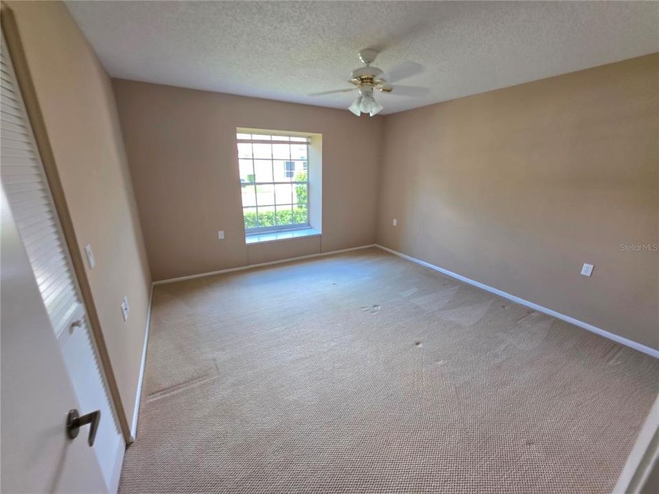 For Sale: $249,900 (2 beds, 2 baths, 1781 Square Feet)