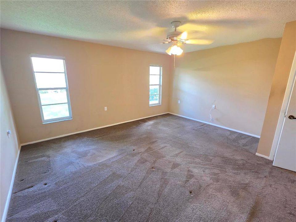 For Sale: $249,900 (2 beds, 2 baths, 1781 Square Feet)