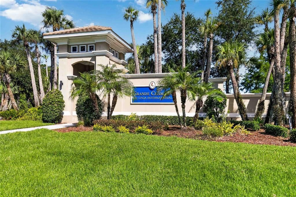 For Rent: $3,350 (5 beds, 3 baths, 2601 Square Feet)