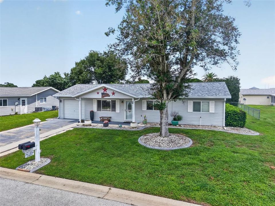For Sale: $195,000 (2 beds, 2 baths, 1008 Square Feet)