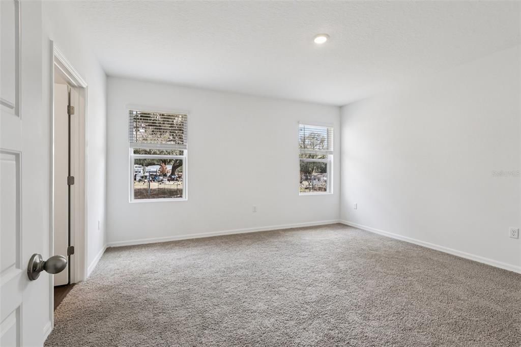 For Sale: $357,990 (4 beds, 3 baths, 2077 Square Feet)