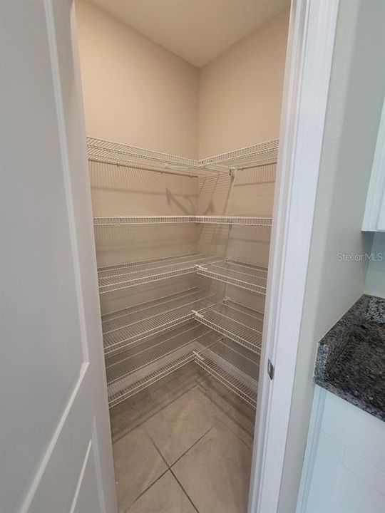 В аренду: $2,095 (4 спален, 2 ванн, 1870 Квадратных фут)