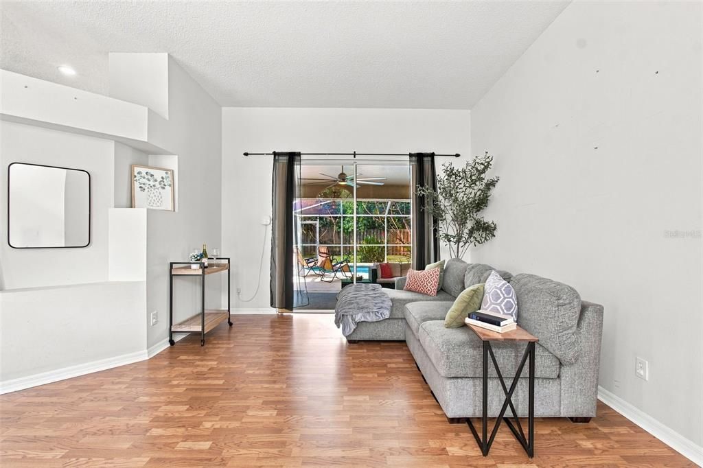 На продажу: $525,000 (3 спален, 2 ванн, 1848 Квадратных фут)