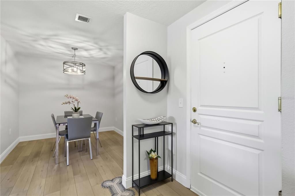For Sale: $524,900 (2 beds, 2 baths, 1160 Square Feet)