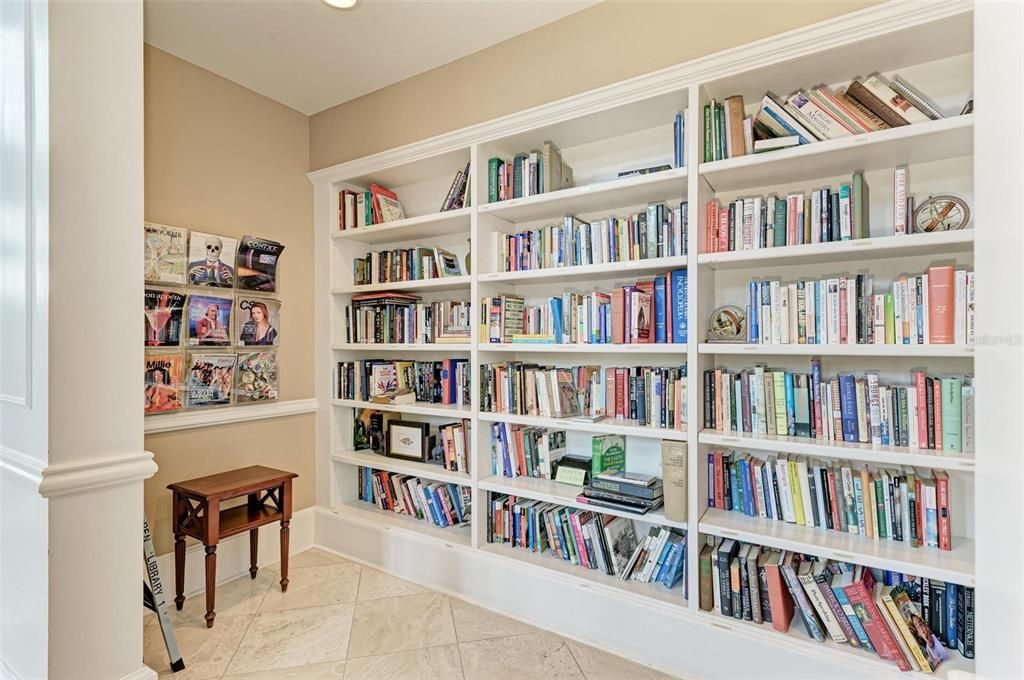 For Sale: $524,900 (2 beds, 2 baths, 1160 Square Feet)