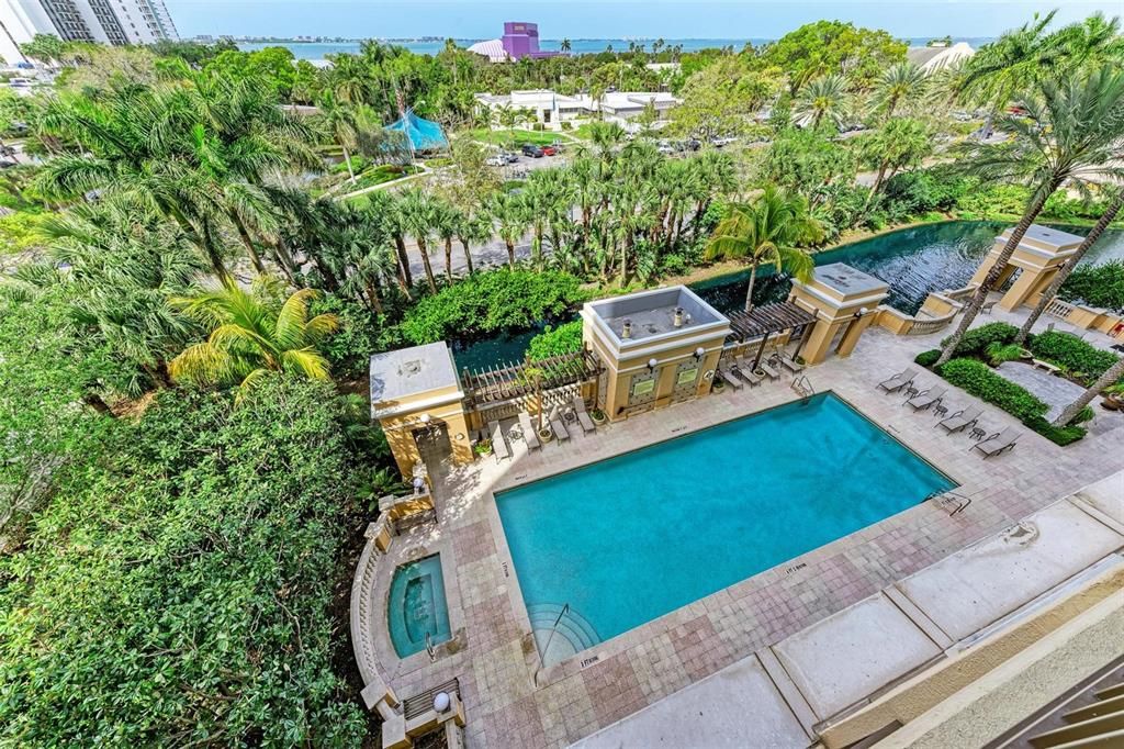 For Sale: $524,900 (2 beds, 2 baths, 1160 Square Feet)