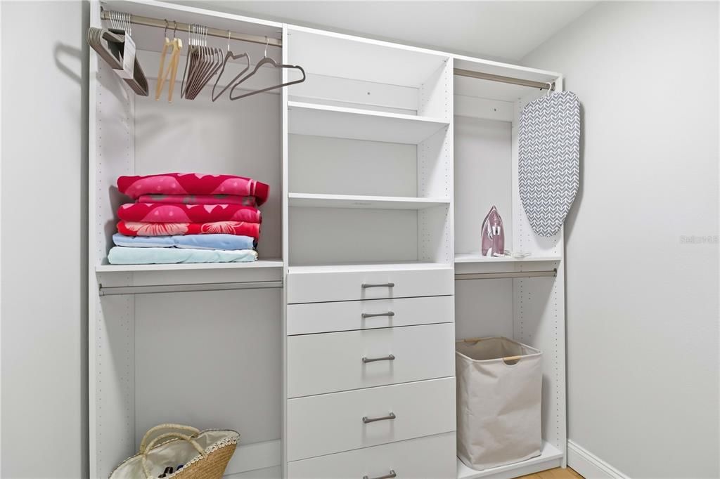For Sale: $524,900 (2 beds, 2 baths, 1160 Square Feet)