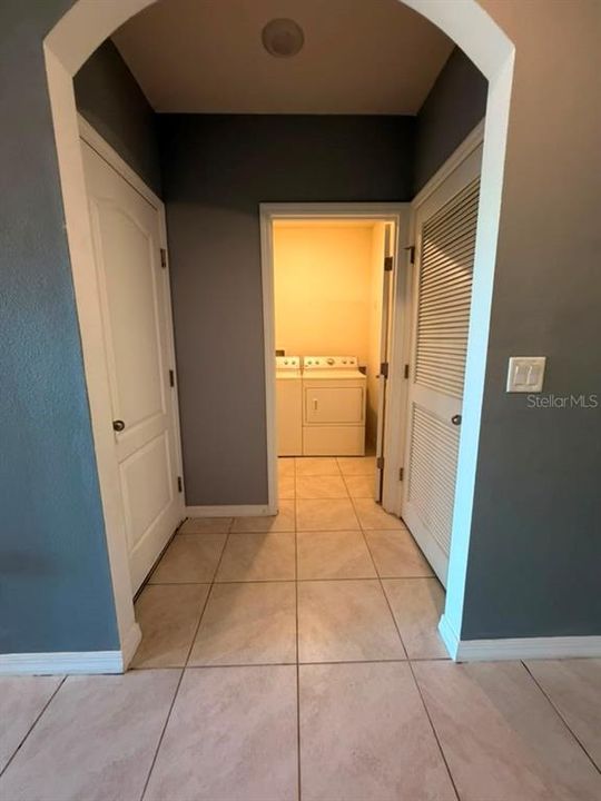 For Rent: $1,900 (3 beds, 2 baths, 1690 Square Feet)