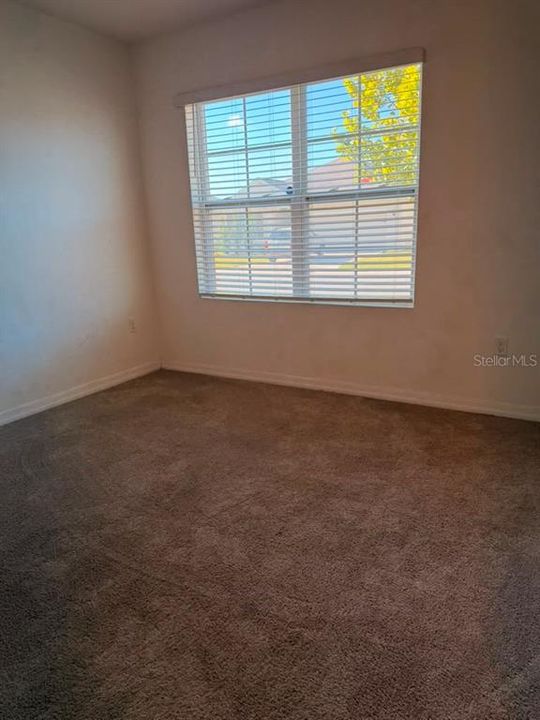 For Rent: $1,900 (3 beds, 2 baths, 1690 Square Feet)